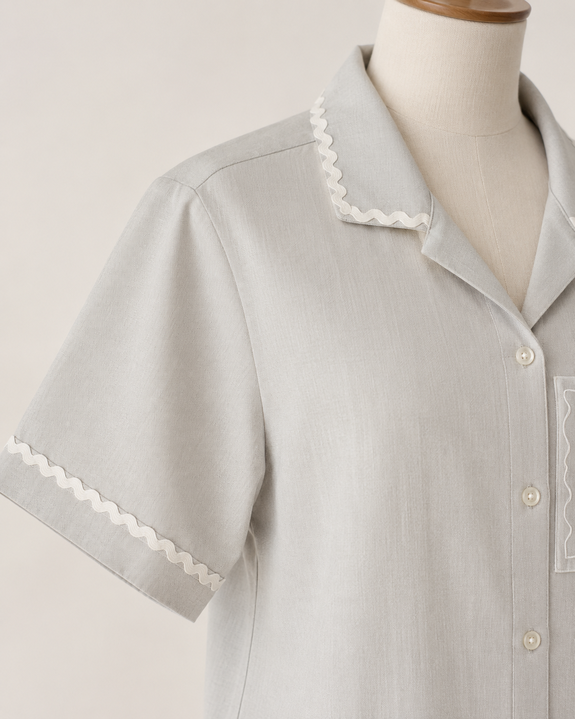 Elegant Light Grey Cotton Shirt - Image 6