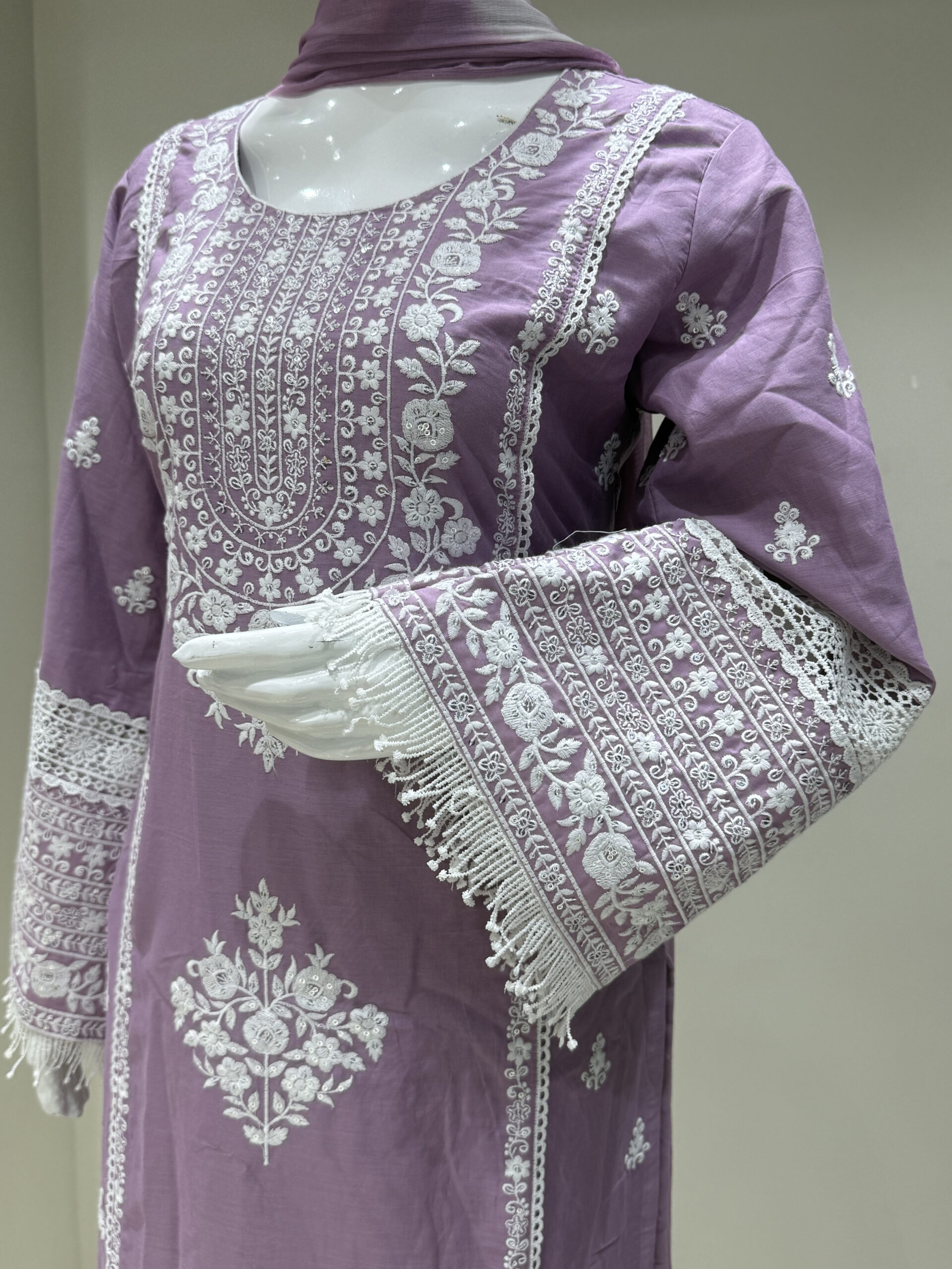 Women's Lavender Embroidered Kurta Palazzo Set with Chiffon Dupatta - Image 3